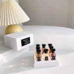 Guerlain Mini Perfume 8-Piece Gift Set - Image 7