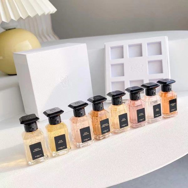 Guerlain Mini Perfume 8-Piece Gift Set