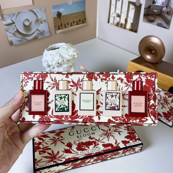 Gucci Flora Gorgeous Miniatures 5-Piece Gift Set (5ml × 5)