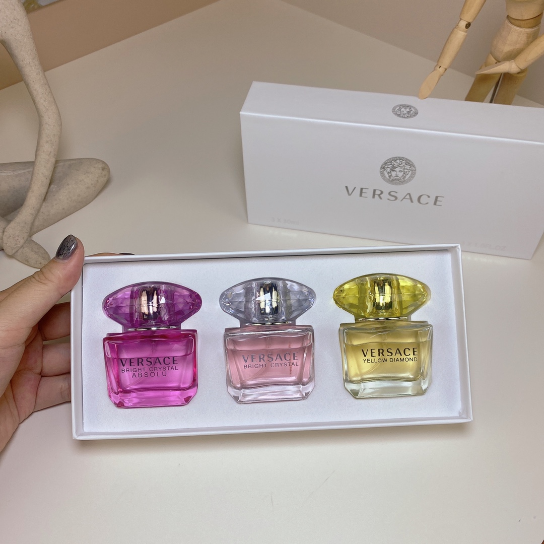 13428831529830048 💎 Premium Quality Versace Diamond 3-Piece Perfume Set (30ml x 3 with Sprays!) - Image 1