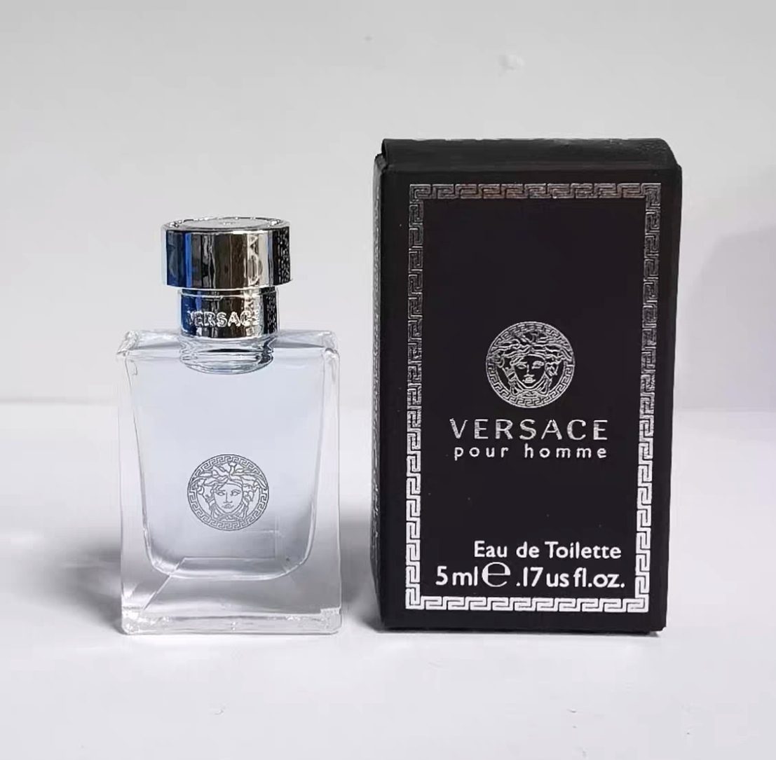 img_b01ccaeb_20260604_a1780514613188_3436.jpg Versace Dylan Blue 5ml - Image 1