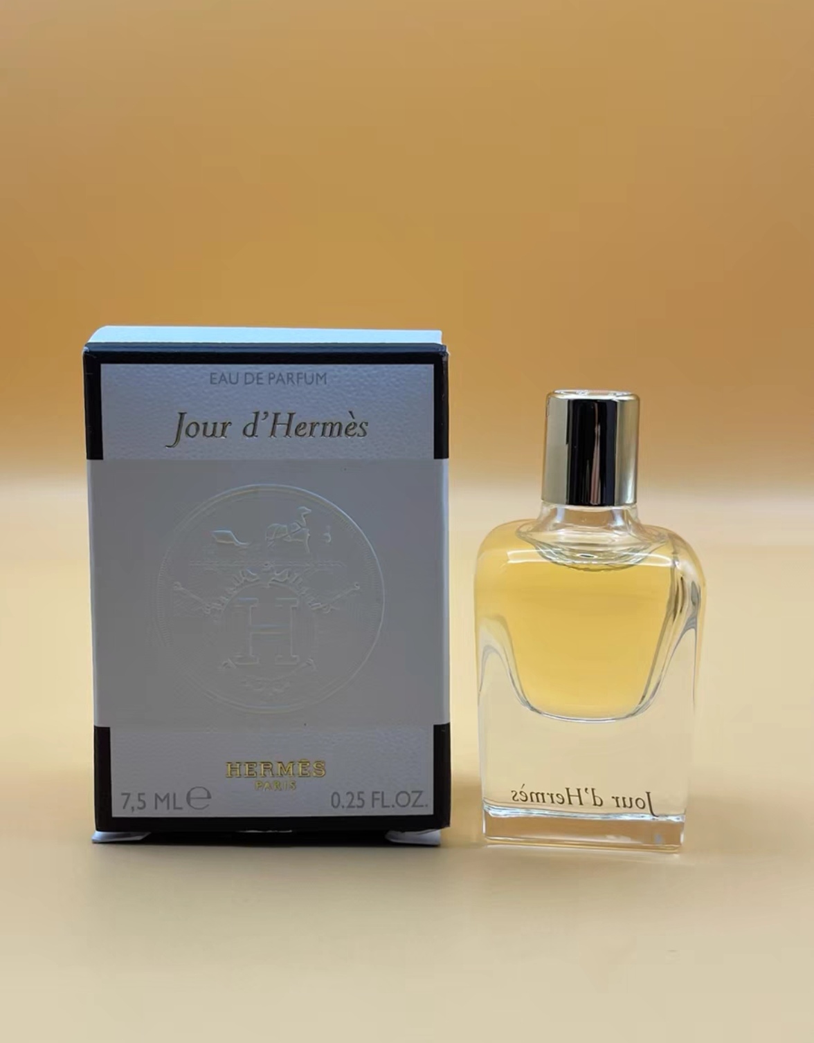 img_b01ccaeb_20260617_a1781695526886_5522.jpg Hermès Jour d'Hermès Eau de Parfum 7.5ml - Image 1